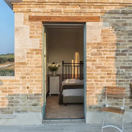 מלון Sant'angelo 3*